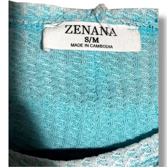 Zenana Women's Small/Medium Aqua Blue Knit Short Sleeve Distressed Crewneck Top - Picture 14 of 16